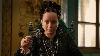 Samantha Morton as Catherine de' Medici in The Serpent Queen.
